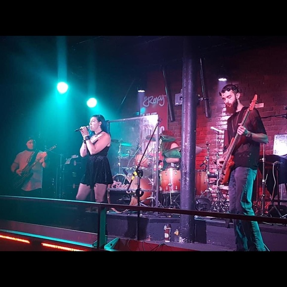 Meet your Posher, Saria Foxx🦊💜 - Picture 9 of 14